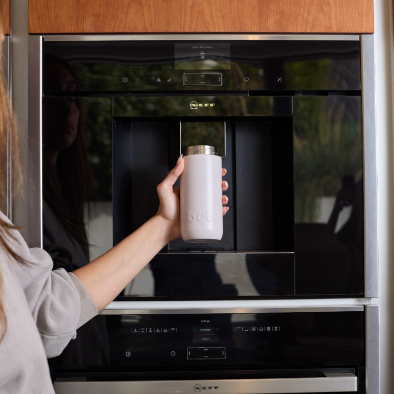 Insulated Mug with Handle 