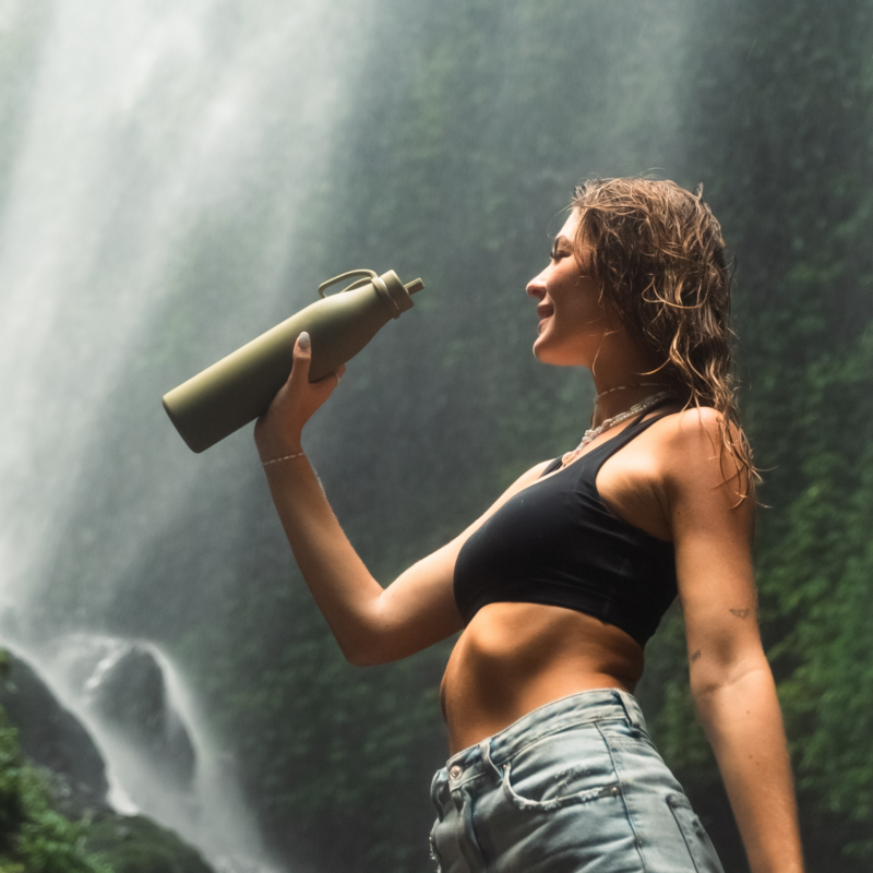 Sleek & Sustainable Water Bottle